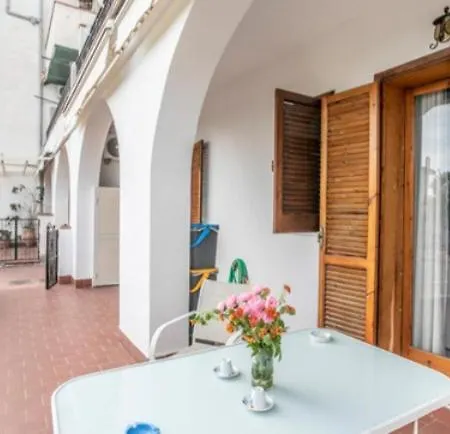 Casa Schiso Apartment *